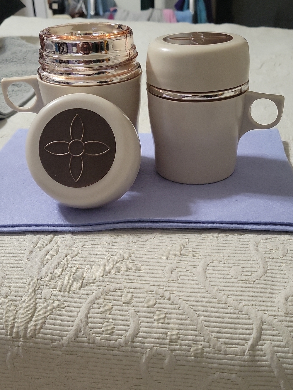 Two Vtg.Insulated Cream Travel Mug with Handle - Stylish Thermal Cup